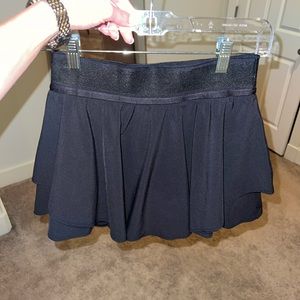 Lululemon black skirt